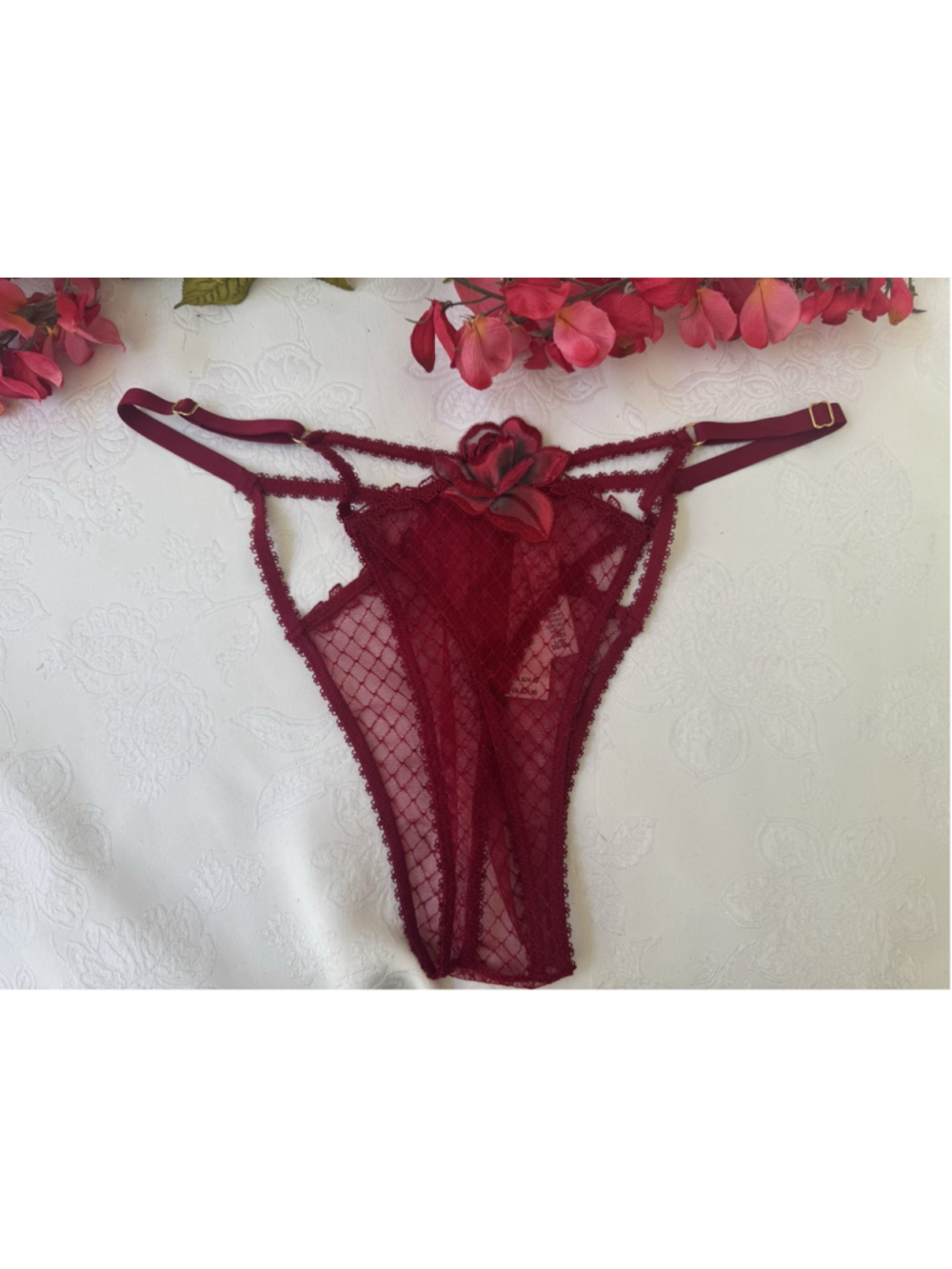 VICTORIA'S SECRET L RED ROSE VERY SEXY BRAZILIAN THONG OPEN BOTTOM PANTIES NWT